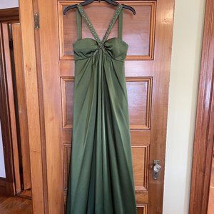BCBG MAX AZRIA green sleeveless satin maxi dress gown size 4